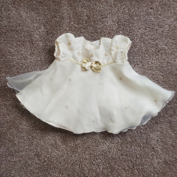 George Other - Newborn tiered white and gold dress